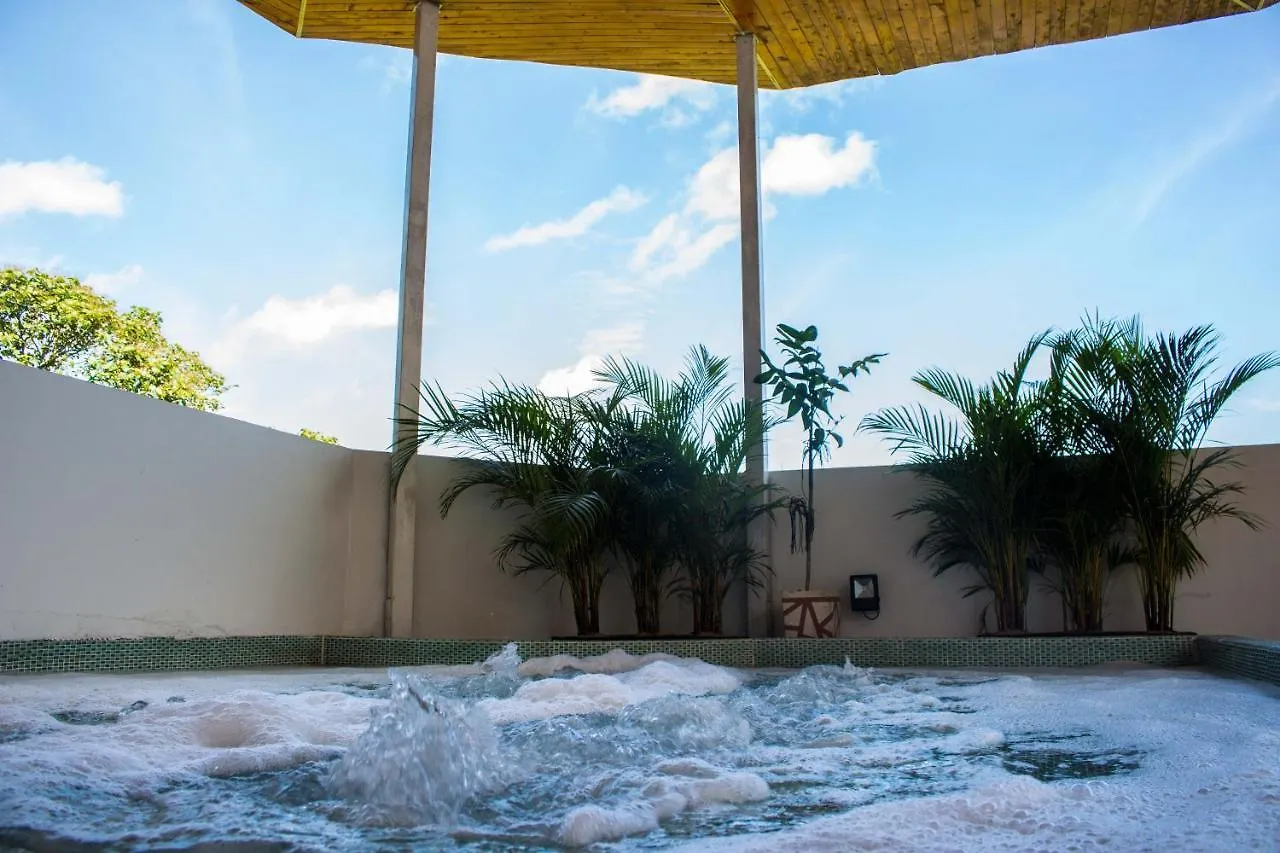 The Icon Resort Hotel 메딜린